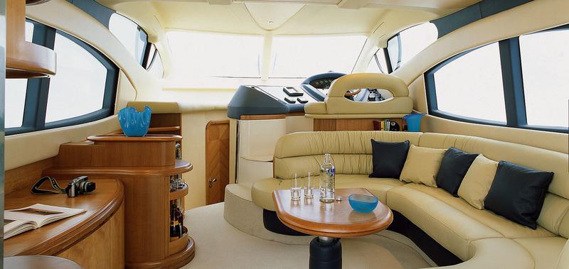 Book yachts online - motorboat - Azimut 46 - Mira M - rent