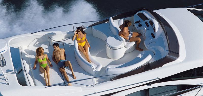 Book yachts online - motorboat - Azimut 46 - Mira M - rent
