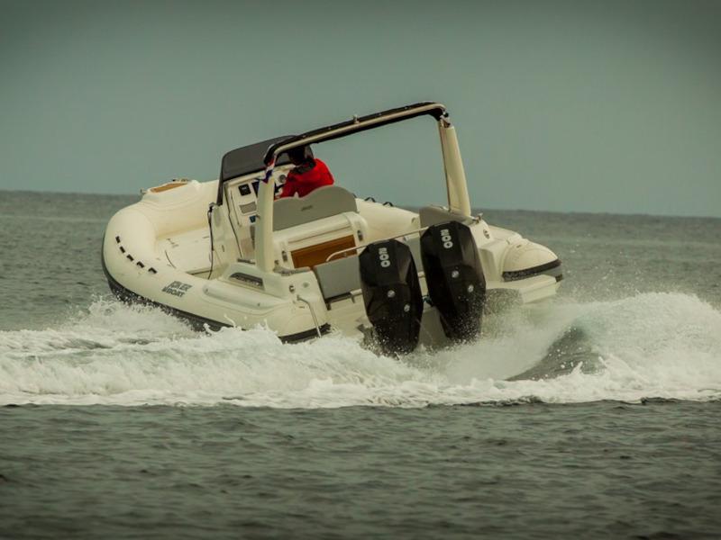 Book yachts online - motorboat - Joker Clubman 28 - JOKER BOAT CLUBMAN 28 + MERCURY 2x200 - rent