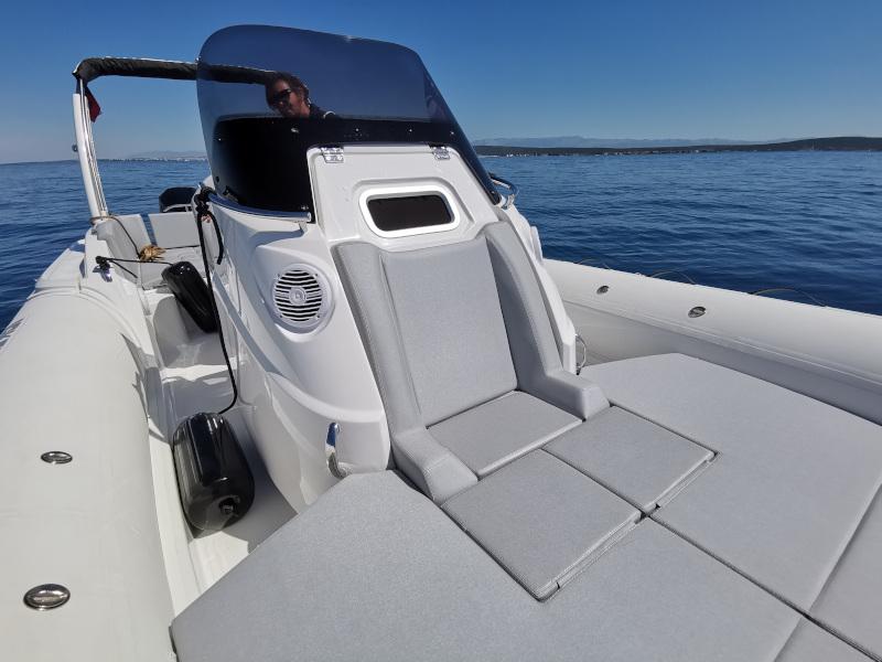 Book yachts online - motorboat - Joker Clubman 28 - JOKER BOAT CLUBMAN 28 + MERCURY 2x200 - rent