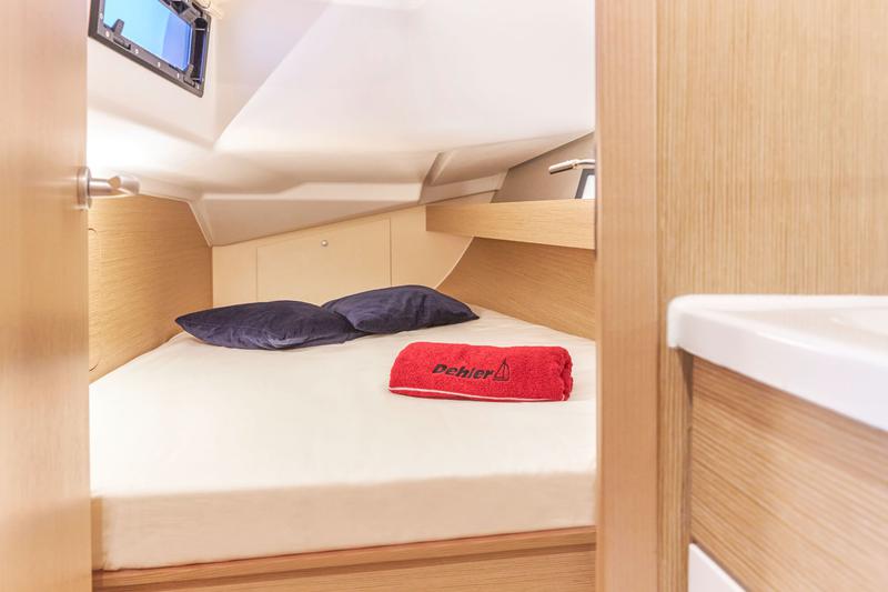 Book yachts online - sailboat - Dehler 38 SQ - Polaris - rent