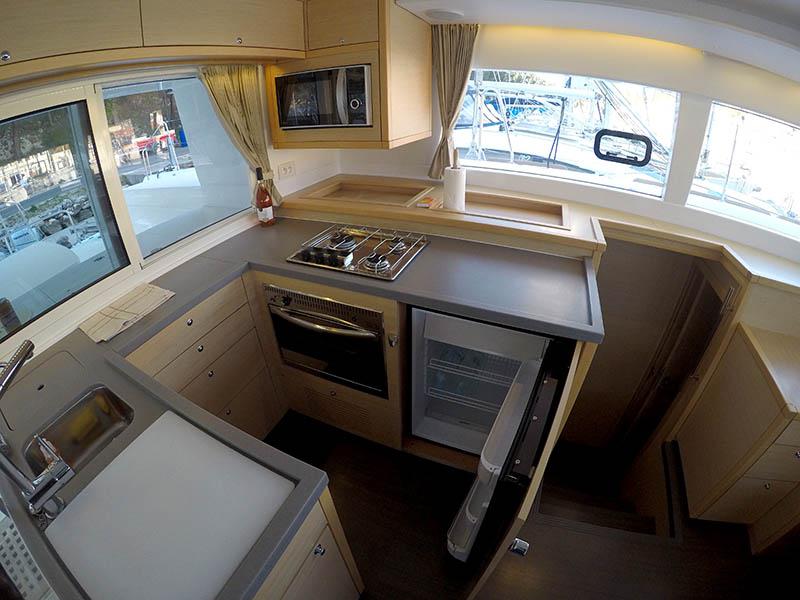 Book yachts online - catamaran - Lagoon 450 - Saelma - NEW IN FLEET (2 x Bowthruster) - rent