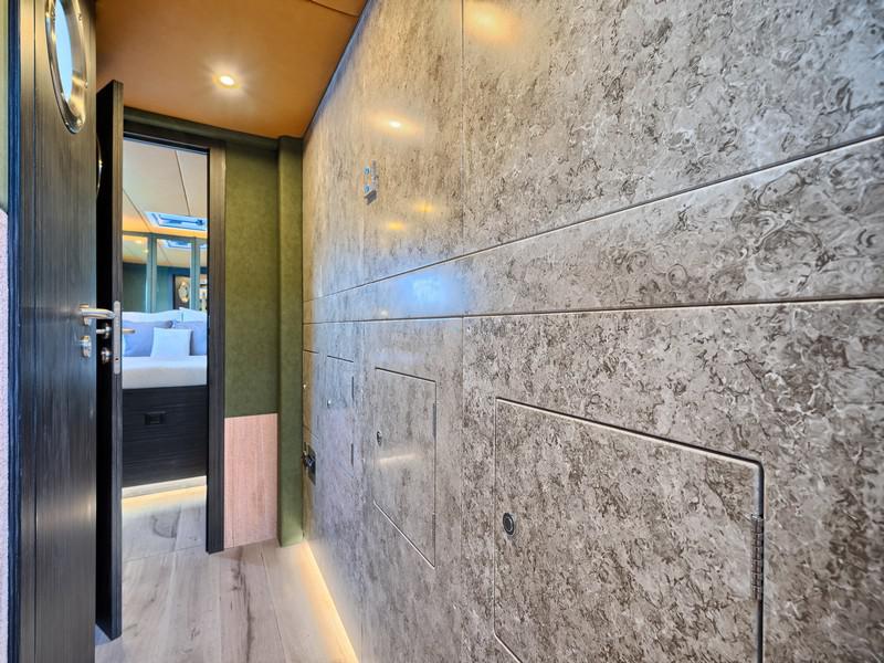 Book yachts online - catamaran - Luna 49 - BLUE - rent