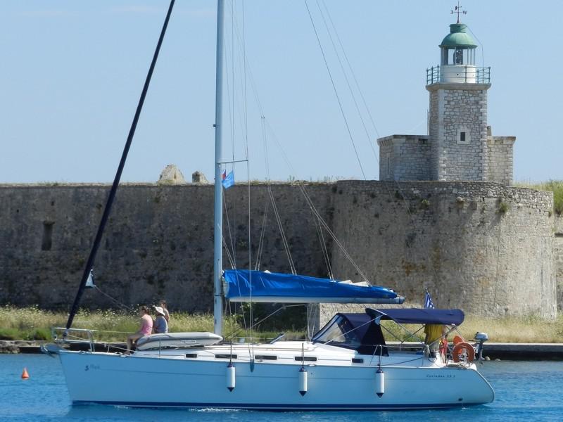 Book yachts online - sailboat - Cyclades 39 - Alize - rent