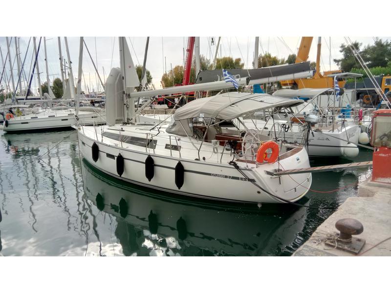 Book yachts online - sailboat - Bavaria Cruiser 37 - Marlo - rent