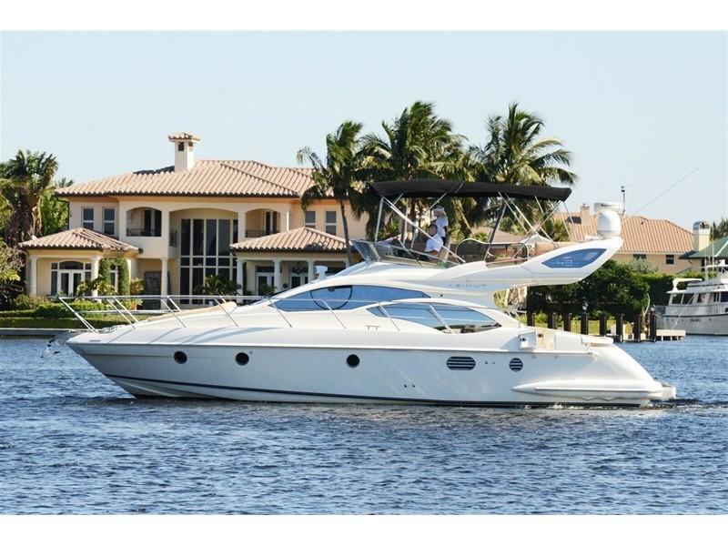 Book yachts online - motorboat - Azimut 43 Fly - Shine IV - rent
