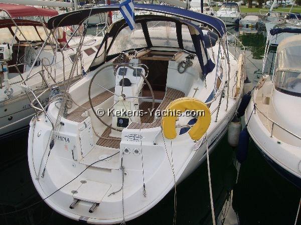 Book yachts online - sailboat - Bavaria 32 Cruiser - S/Y Athina - rent