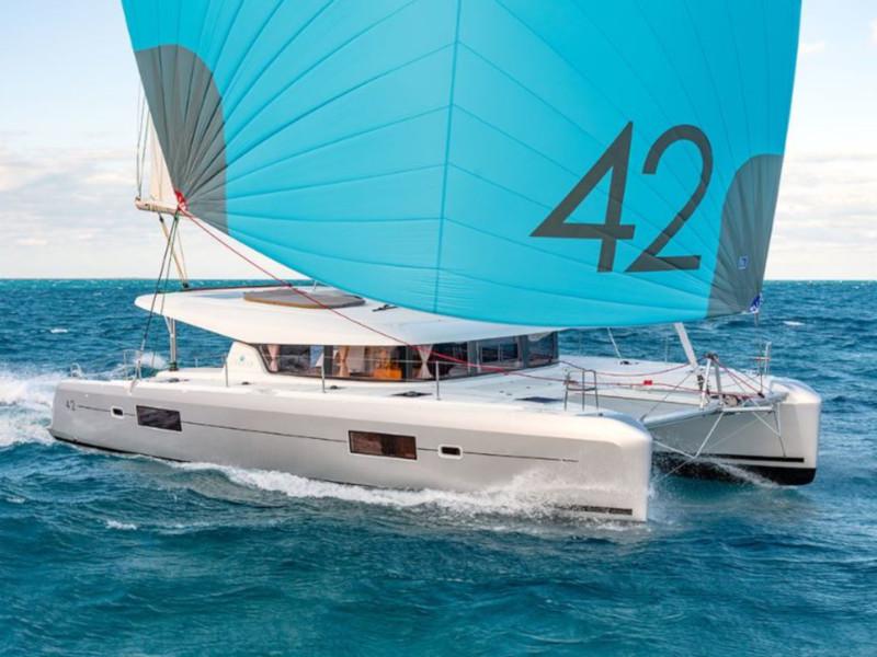 Book yachts online - catamaran - Lagoon 42 (3+2 cab.) - Nuria - rent