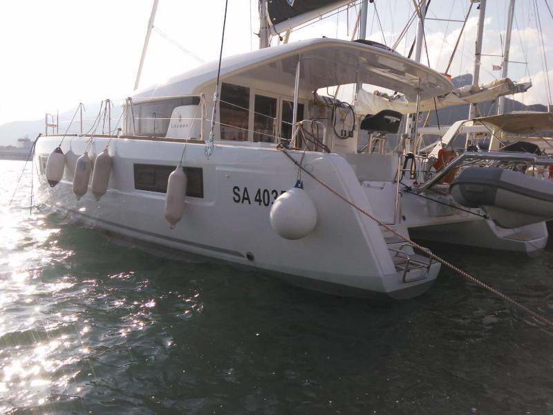 Book yachts online - catamaran - Lagoon 40 - Regolo - rent