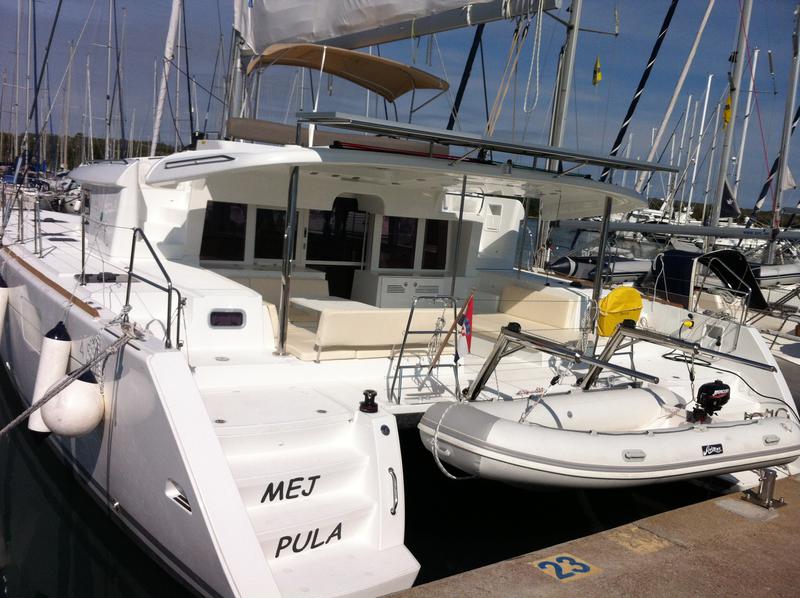 Book yachts online - catamaran - Lagoon 450 - Mej - rent