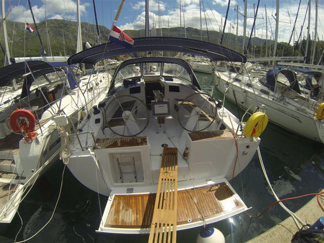 Book yachts online - sailboat - Hanse 415 - Ivo - rent