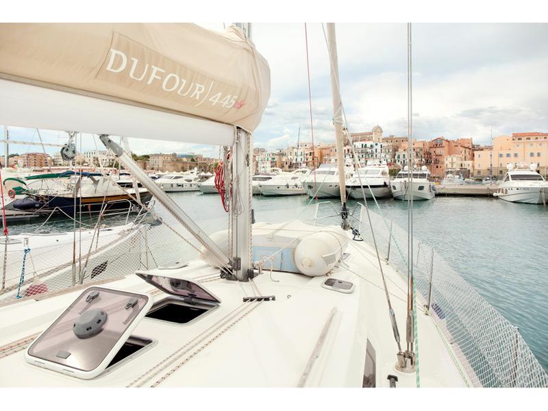 Book yachts online - sailboat - Dufour 445 GL - McLir - rent