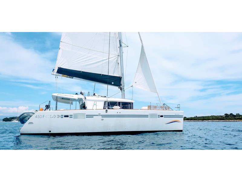 Book yachts online - catamaran - Lagoon 450 Fly - DEUX POINT  - rent