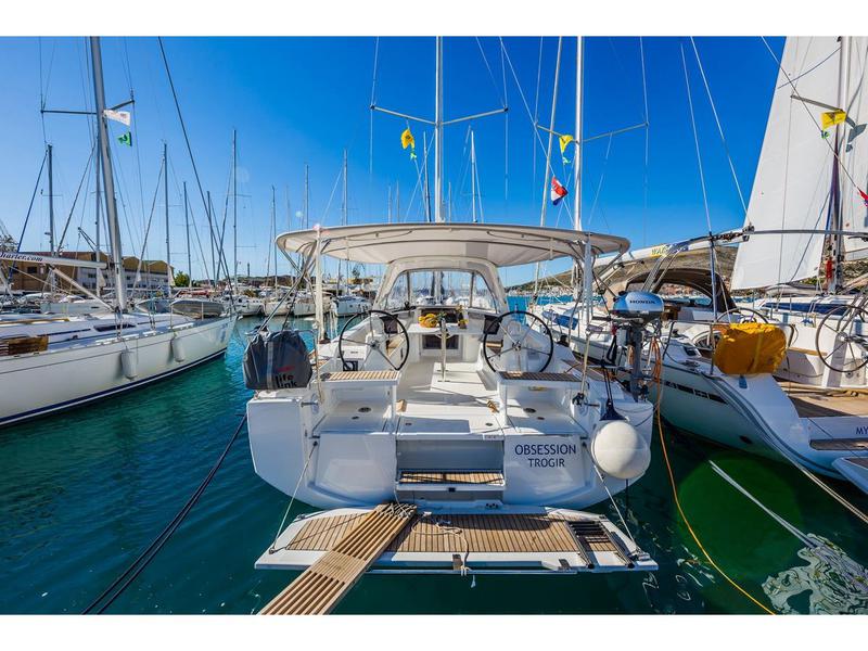 Book yachts online - sailboat - Oceanis 38.1 - Obsession - rent