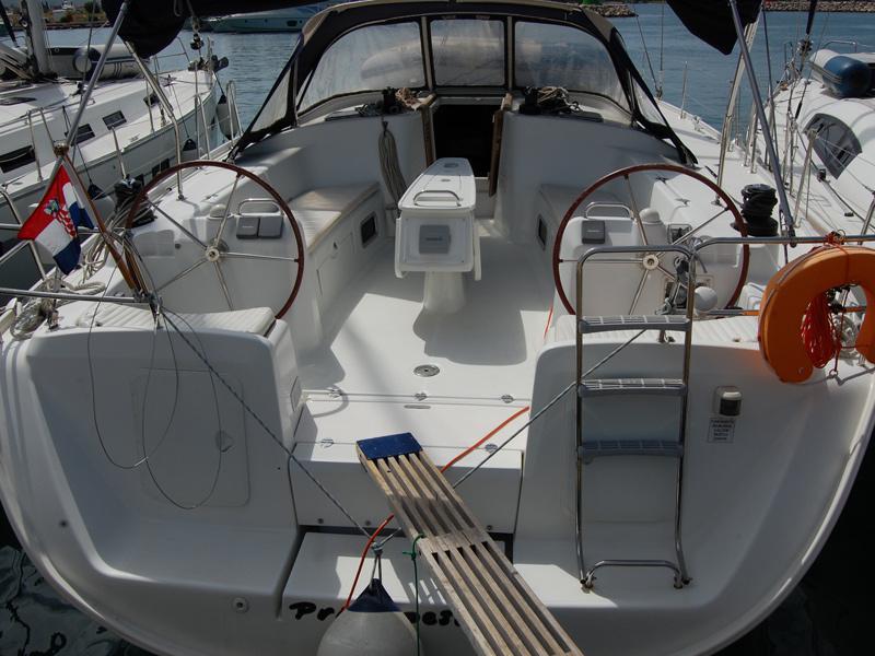 Book yachts online - sailboat - Cyclades 50.5 - Principessa - rent