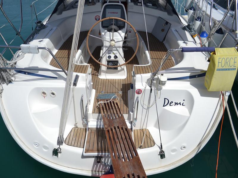 Book yachts online - sailboat - Bavaria 39 Cruiser - Demi - rent