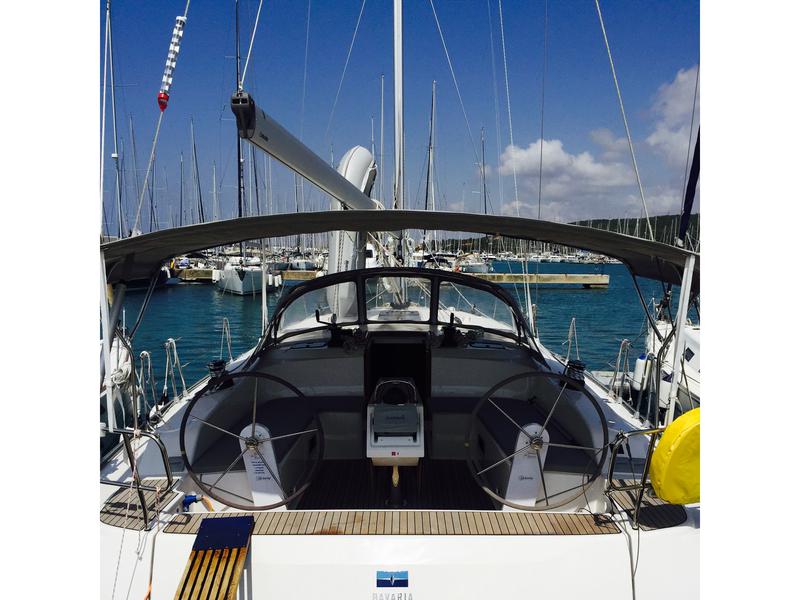 Book yachts online - sailboat - Bavaria Cruiser 51 - YOLO - rent