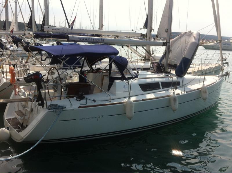 Book yachts online - sailboat - Sun Odyssey 33i - Chiquita - rent