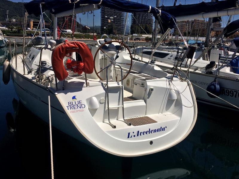 Book yachts online - sailboat - Sun Odyssey 37 - L'Avvelenata - rent