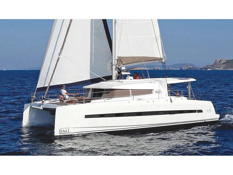 Book yachts online - catamaran - Bali 4.5 - LeAndra - rent