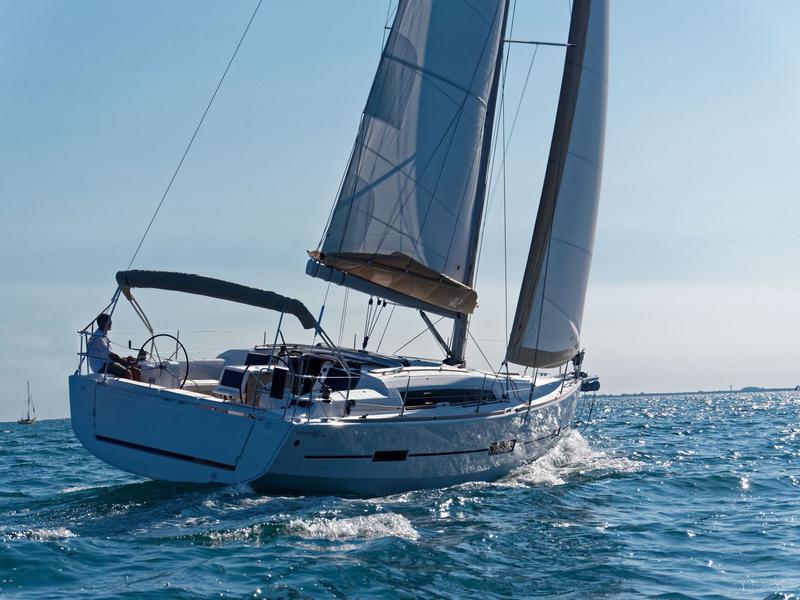 Book yachts online - sailboat - Dufour 412 GL - Mi Cielo - rent