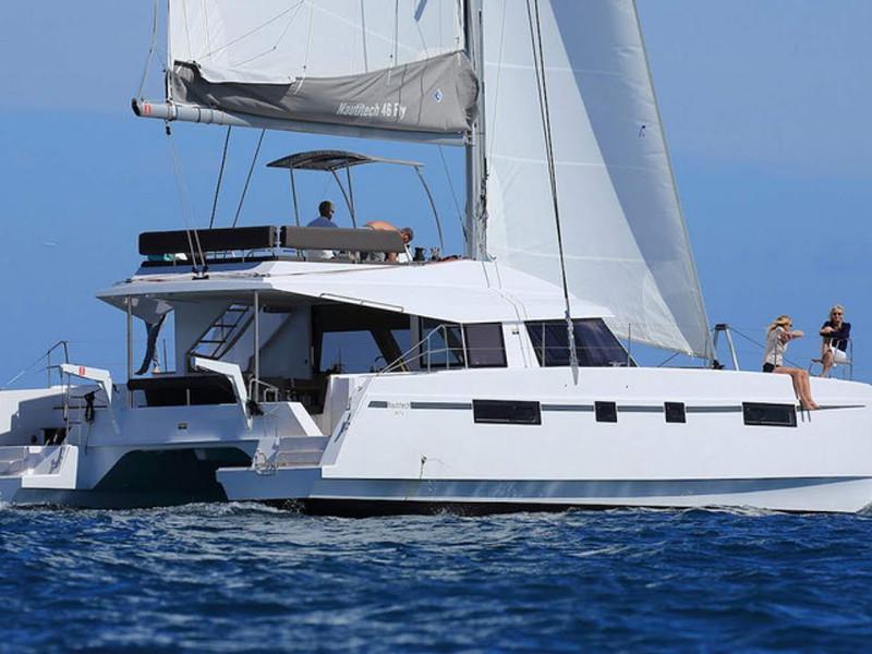 Book yachts online - catamaran - Nautitech 46 Fly - Calypso - rent