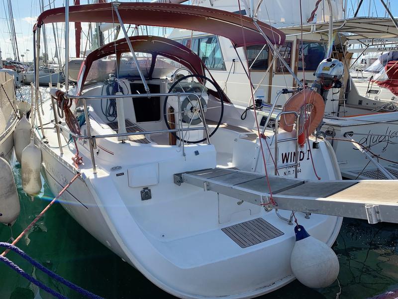 Book yachts online - sailboat - Oceanis 331 - Wind 1 - rent
