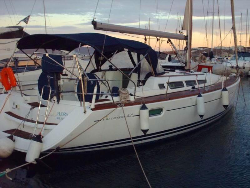 Book yachts online - sailboat - Sun Odyssey 42 i - Flora - rent