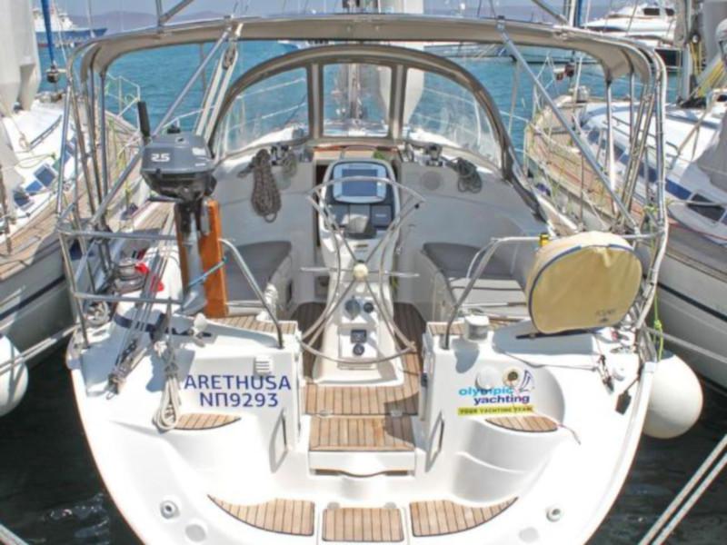 Book yachts online - sailboat - Bavaria 33 Cruiser - Arethusa - rent