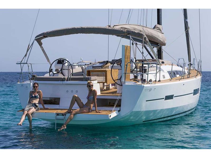 Book yachts online - sailboat - Dufour 520 Grand Large - Euribia - rent