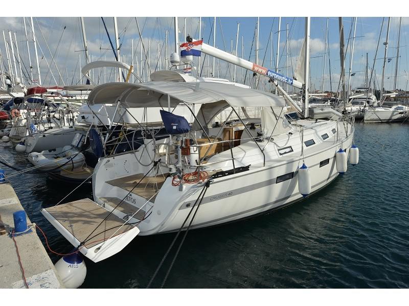 Book yachts online - sailboat - Bavaria Cruiser 40 - Atos - rent