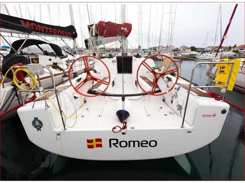 Book yachts online - sailboat - Elan 350 - Romeo - rent