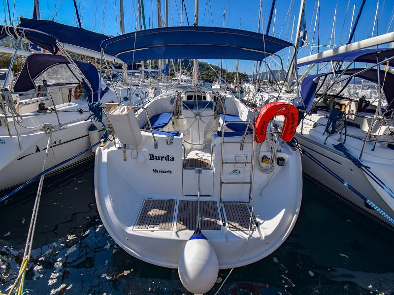 Book yachts online - sailboat - Oceanis 411 - Burda - rent