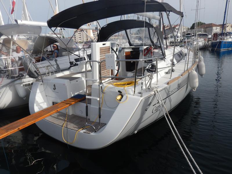 Book yachts online - sailboat - Oceanis 34 - CAPRICE - rent