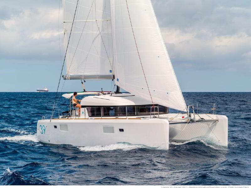 Book yachts online - catamaran - Lagoon 39 - VERTIGO - rent