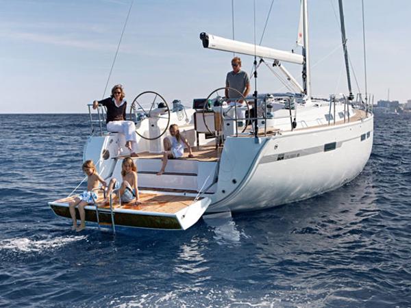 Book yachts online - sailboat - Bavaria Cruiser 45 - FADO - rent