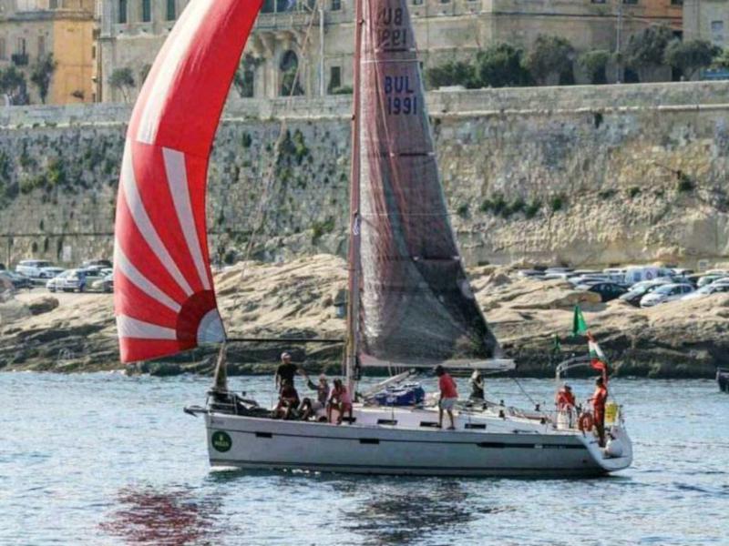 Book yachts online - sailboat - Bavaria Cruiser 40 - Vessy  - rent