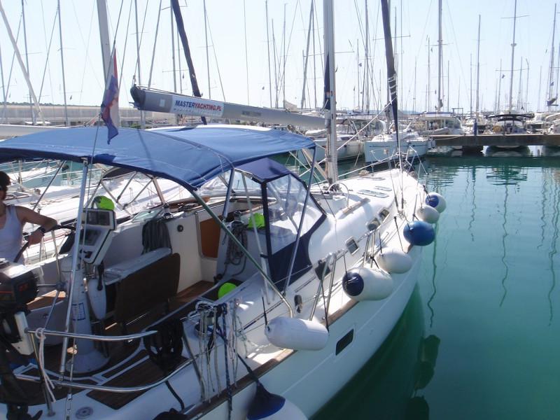 Book yachts online - sailboat - Oceanis Clipper 423 - Gipfos - rent