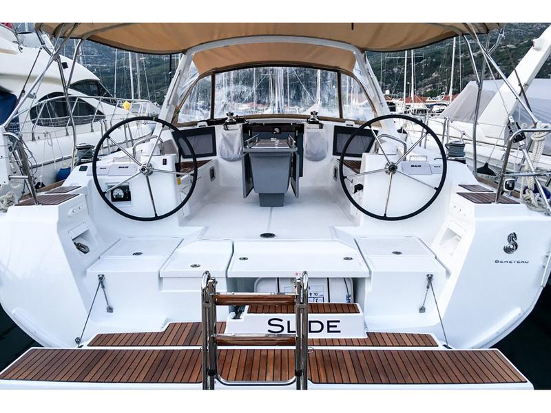 Book yachts online - sailboat - Oceanis 45 (4 cabs) - Slide - rent
