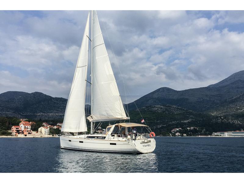 Book yachts online - sailboat - Oceanis 45 (4 cabs) - Mambo 1 - rent