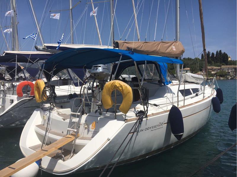 Book yachts online - sailboat - Sun Odyssey 36i - Bella - rent