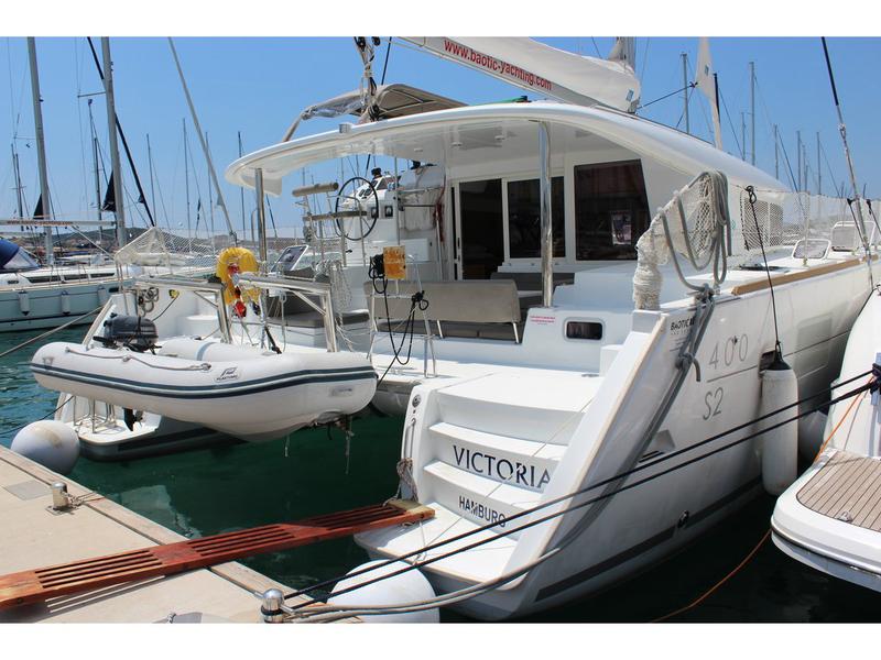 Book yachts online - catamaran - Lagoon 400 S2 - NN - rent