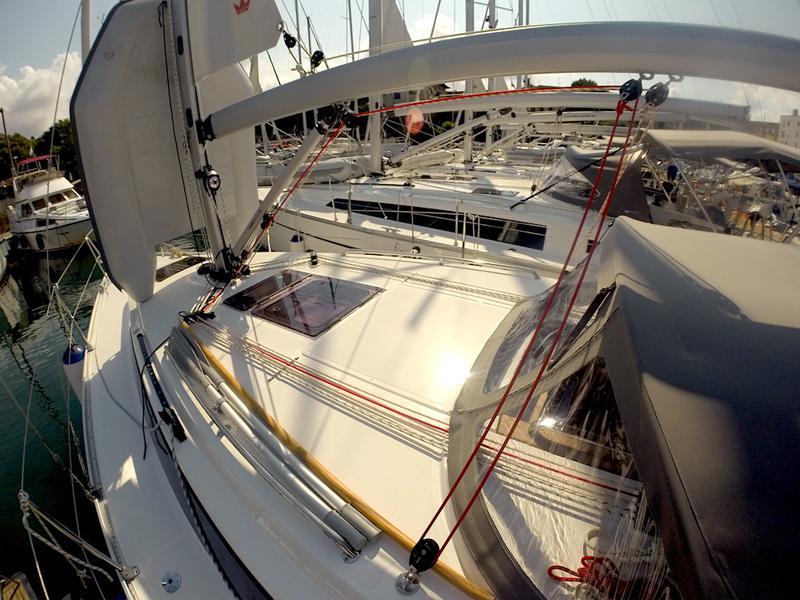 Book yachts online - sailboat - Bavaria Cruiser 34 - Eurybia - rent