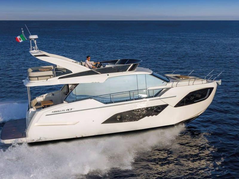 Book yachts online - motorboat - Absolute 47 Fly - Vardø - rent