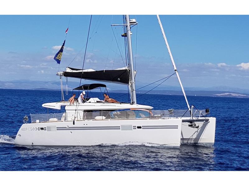 Book yachts online - catamaran - Lagoon 450 F - ALEX I - rent