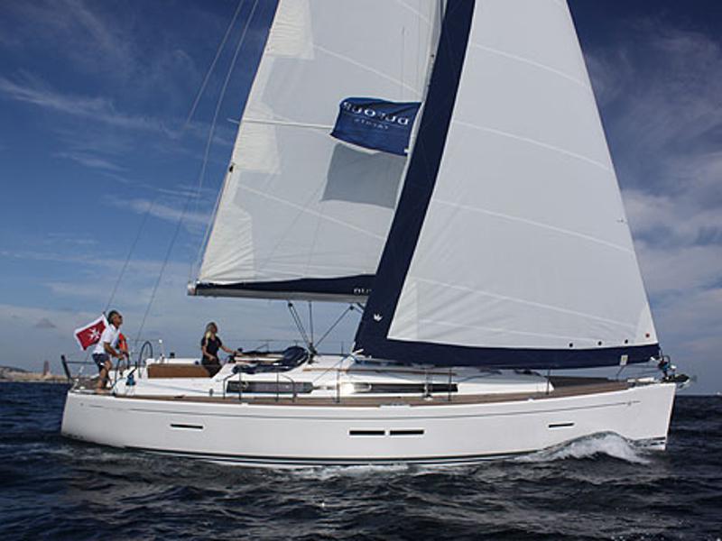 Book yachts online - sailboat - Dufour 405 - EC- 405-10-F - rent