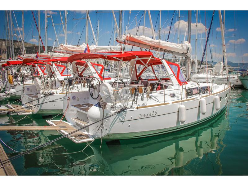 Book yachts online - sailboat - Oceanis 35 - GASTON - rent