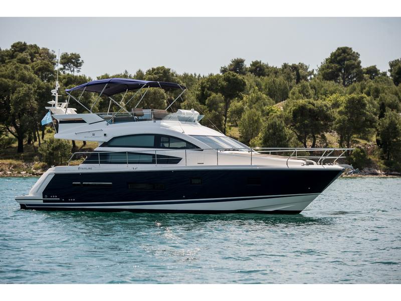 Book yachts online - motorboat - Fairline Squadron 42 - Solitaire - rent