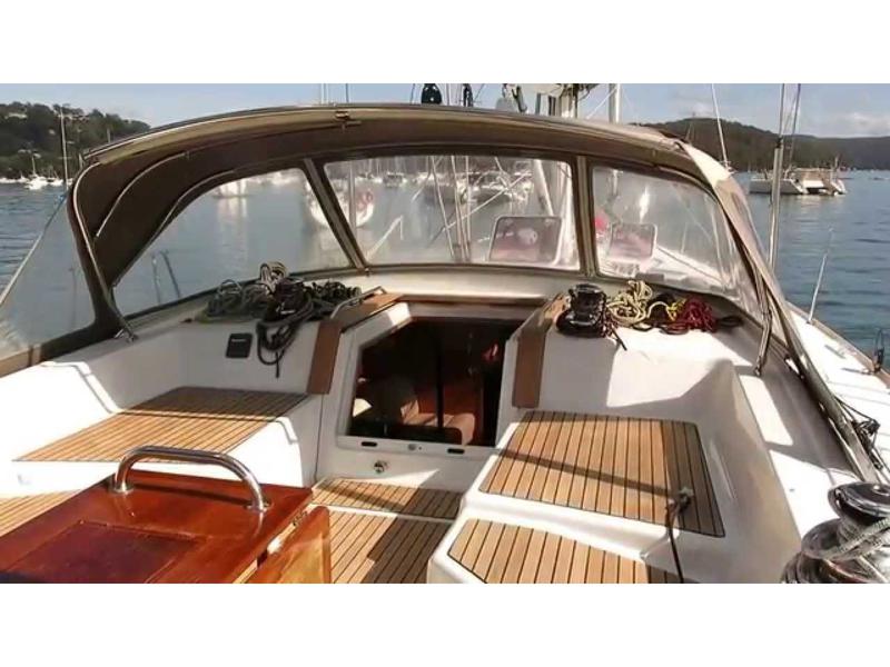 Book yachts online - sailboat - Jeanneau 53 - J53CH - rent