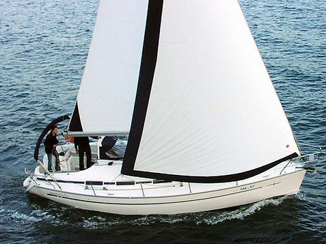 Book yachts online - sailboat - Bavaria 32 - Amorgos - rent